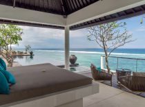 Villa Grand Cliff Nusa Dua, Área de masajes al aire libre